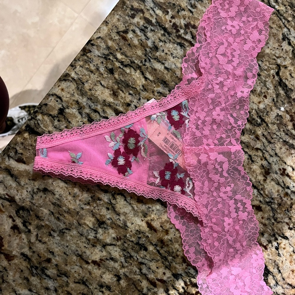 Victoria’s Secret 3 PAIRS
